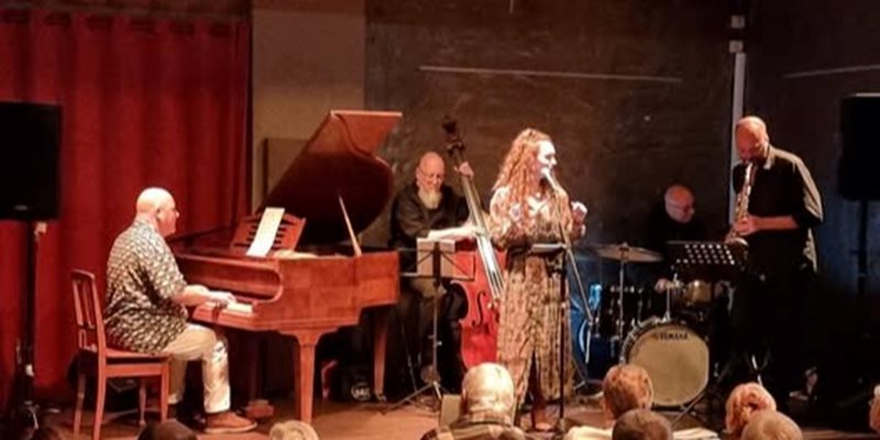 Fe-niks presenteert Jean Luc Papi Quartet feat. Dunja Mees